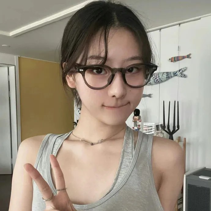 搭秋千的人